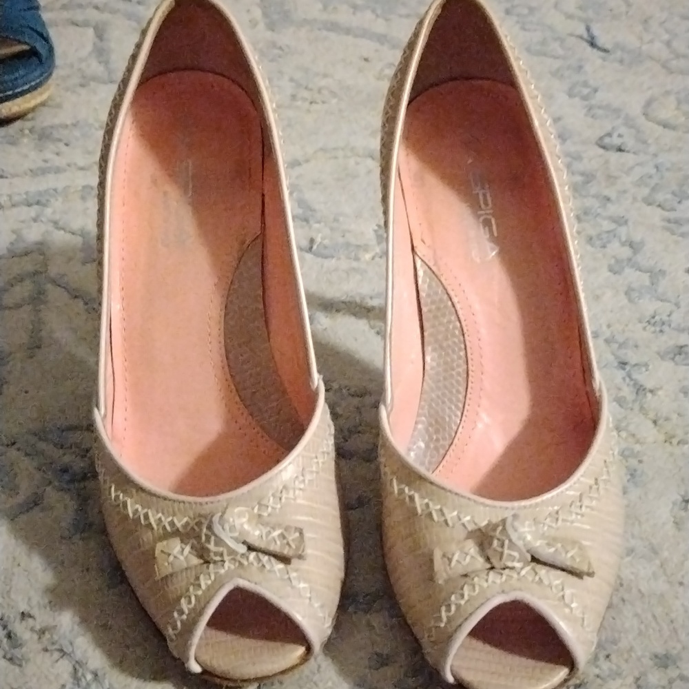 Via spiga heels
